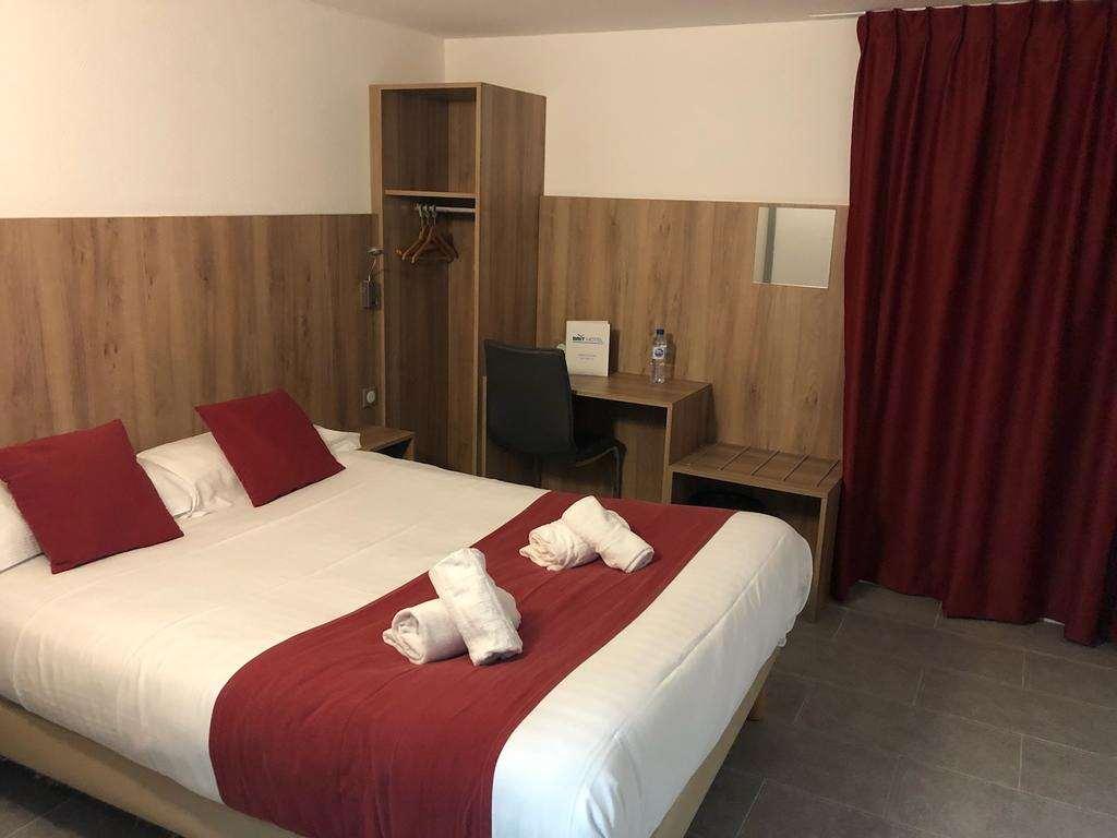 Brit Hotel Plaisance A9/A61 Нарбонн Номер фото