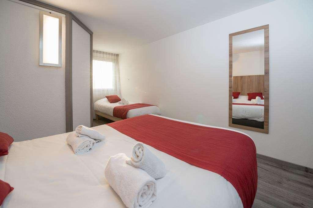 Brit Hotel Plaisance A9/A61 Нарбонн Номер фото