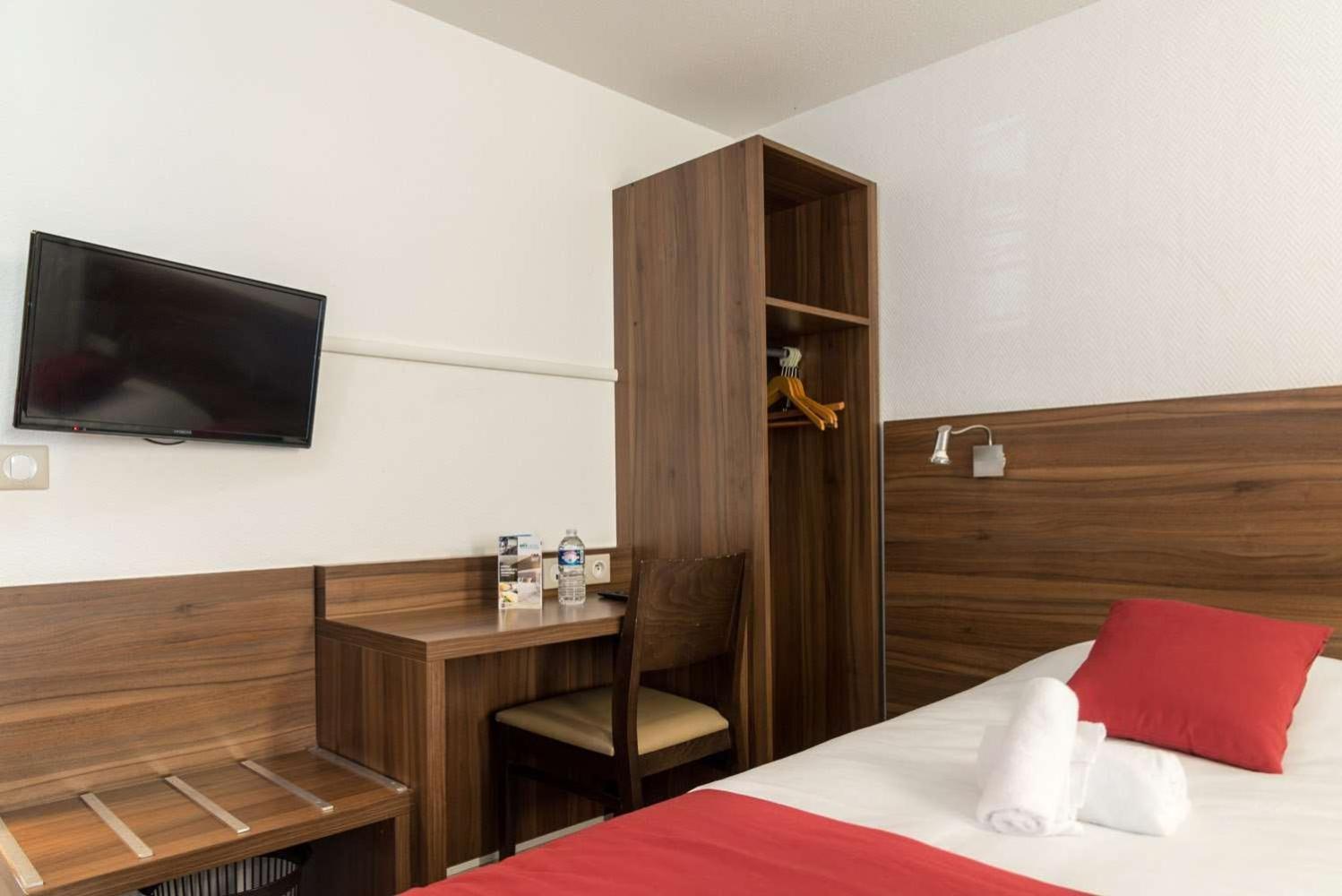 Brit Hotel Plaisance A9/A61 Нарбонн Екстер'єр фото