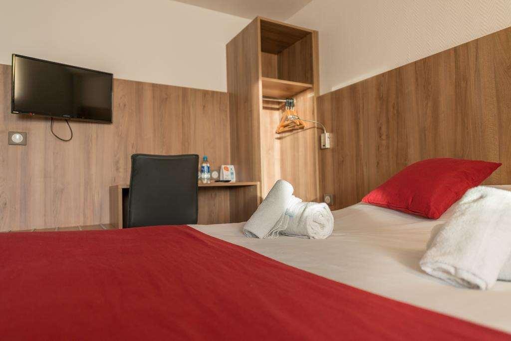 Brit Hotel Plaisance A9/A61 Нарбонн Номер фото