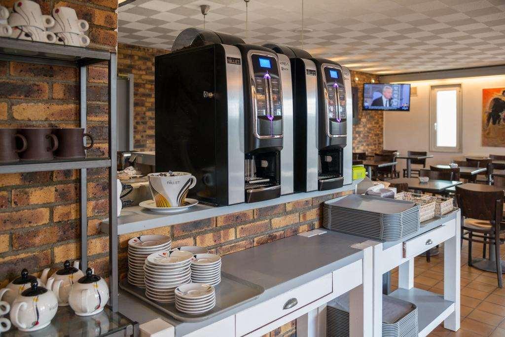 Brit Hotel Plaisance A9/A61 Нарбонн Ресторан фото