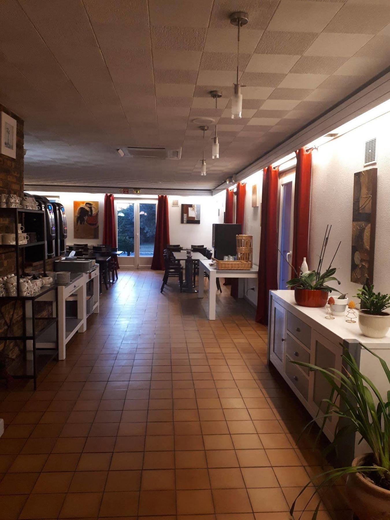 Brit Hotel Plaisance A9/A61 Нарбонн Екстер'єр фото
